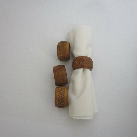 Vintage Napkin Rings Set of 4 Wooden Philippines Hand Carved Dinner Table Decor - Picture 2 of 4